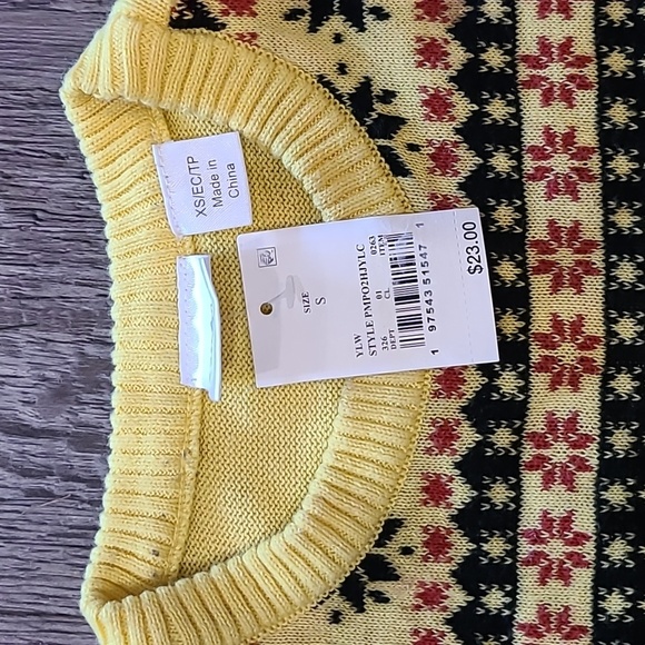 Pokémon Christmas Sweater Size XS - Picture 4 of 4